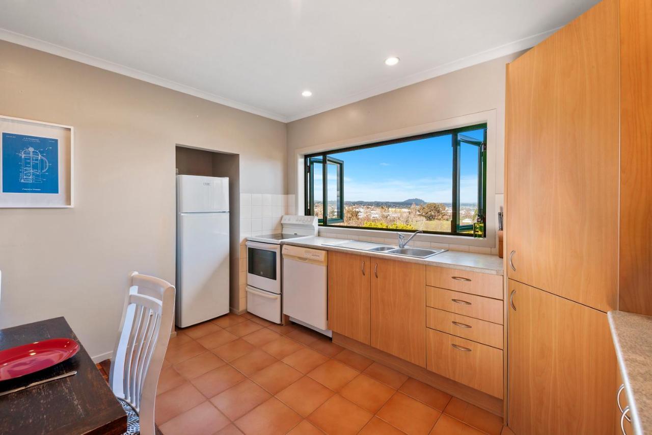 Kaihua Lookout - Taupo Holiday Home Exteriör bild